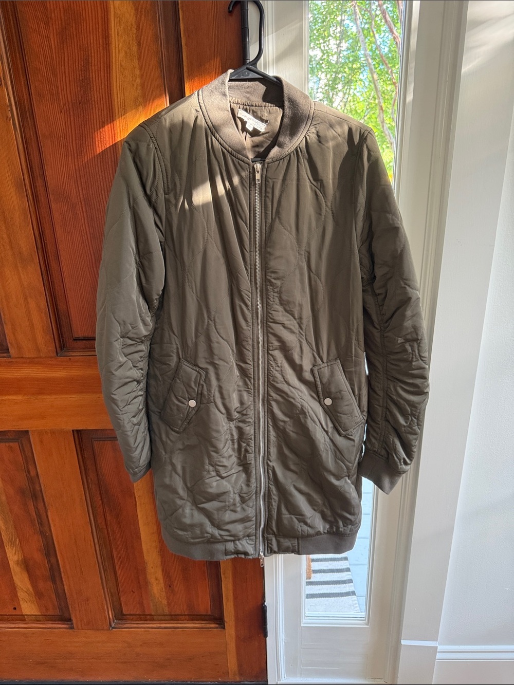 Women’s Olive Green Quilted Coat, size Medium